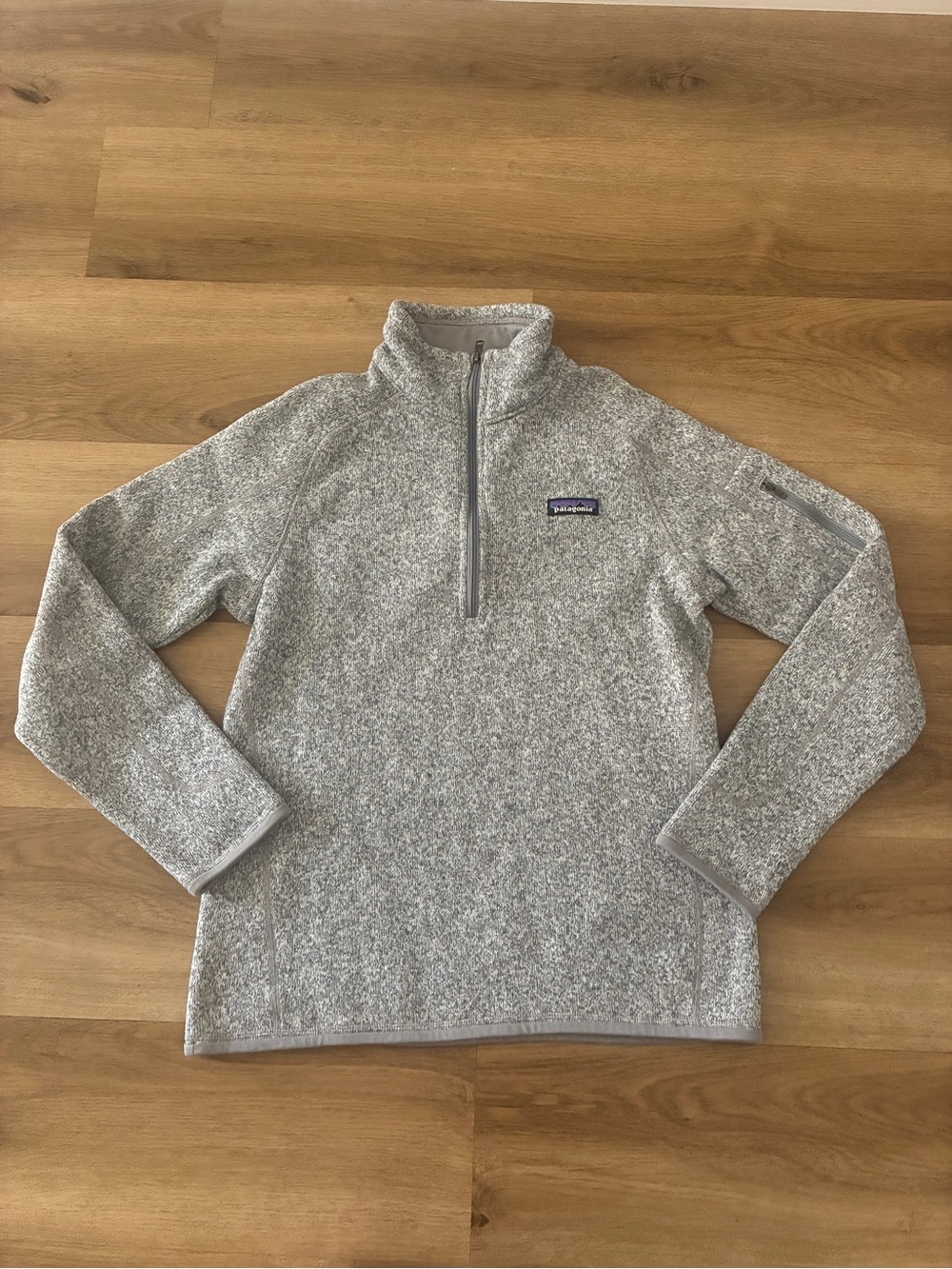 Patagonia Better Sweater 1/4 Zip Fleece Pullover Women’s Medium Gray EUC Sleeve